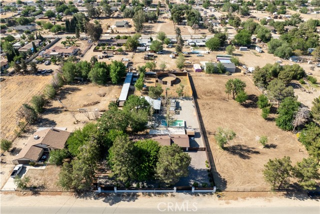 10004 E Avenue S10, Littlerock CA: https://media.crmls.org/medias/b2d8aee7-ea46-49a0-8559-ce1f2fe1fe33.jpg