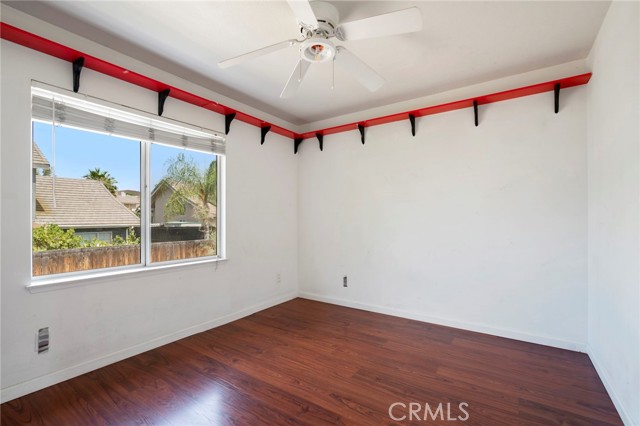 Image 11 of 22 For 321 Avenue 12