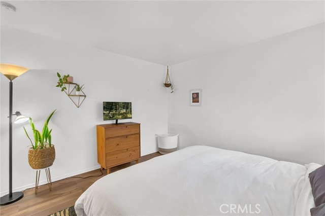 1506 E 4th, Long Beach CA: https://media.crmls.org/medias/b2da6060-5e0c-4345-a95b-2d95feedf48c.jpg