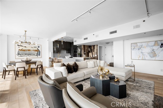 Detail Gallery Image 8 of 65 For 222 Monterey Rd #1603,  Glendale,  CA 91206 - 2 Beds | 2 Baths