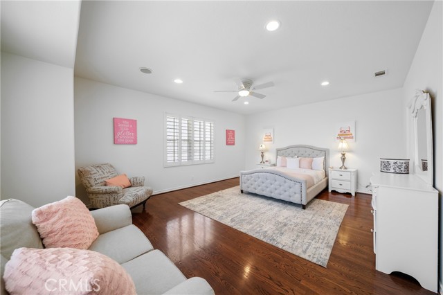 632 Hartwell Court, Altadena CA: https://media.crmls.org/medias/b2db09cc-f9d1-40e2-89bc-76e8340e1a32.jpg