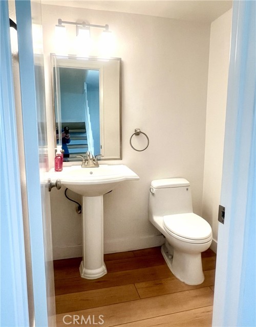 Detail Gallery Image 18 of 41 For 4 Latitude Ct, Newport Beach,  CA 92663 - 3 Beds | 2/1 Baths