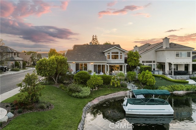 2567 Oakshore Drive, Westlake Village CA: https://media.crmls.org/medias/b2dbd6bb-4f9e-4587-9370-d866e9620cc1.jpg