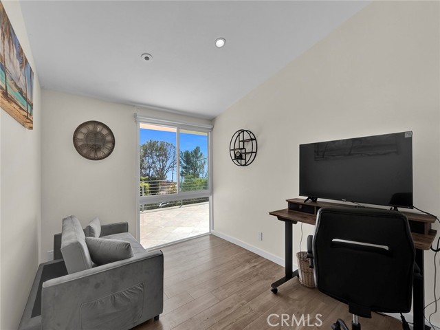 20537 Little Rock Way, Malibu CA: https://media.crmls.org/medias/b2dcb1bf-0984-4ae6-8d11-973735c1c0eb.jpg