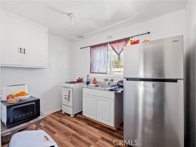 Detail Gallery Image 17 of 38 For 204 Woodham Ave, Barstow,  CA 92311 - – Beds | – Baths
