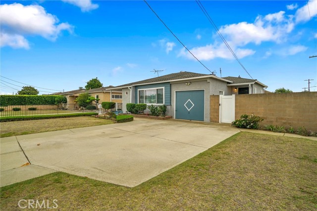 1486 W 186th Street, Gardena CA: https://media.crmls.org/medias/b2ddbe1d-2831-4c9c-ac17-64f5feb1d607.jpg