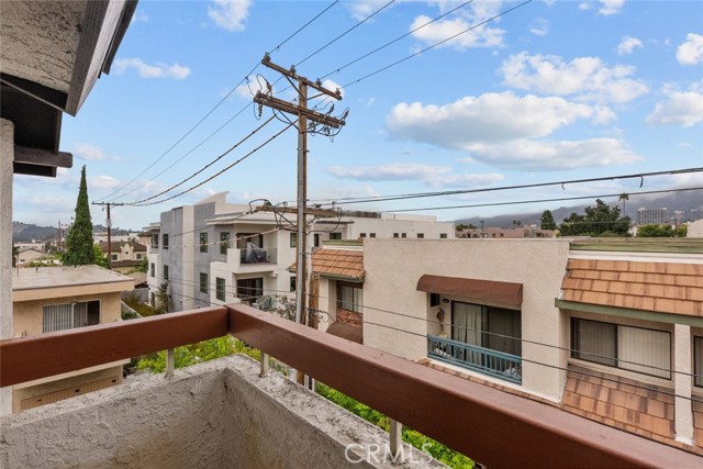 339 West Wilson, 305 photo 19