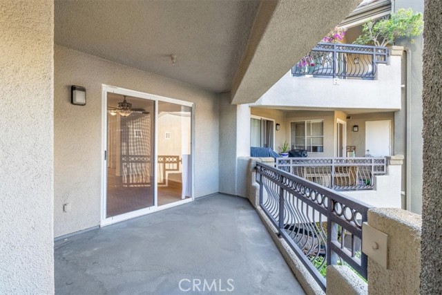 Detail Gallery Image 10 of 41 For 400 Lake St #208, Huntington Beach,  CA 92648 - 2 Beds | 2 Baths