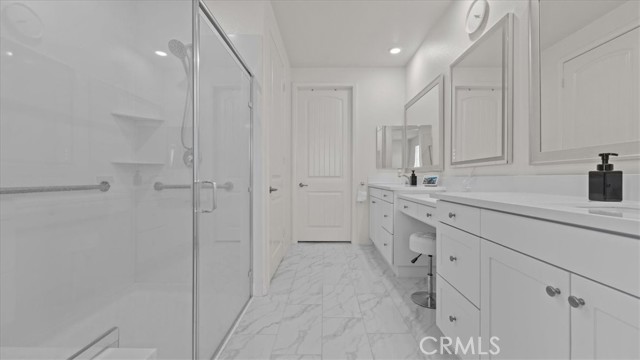 Detail Gallery Image 9 of 27 For 4547 S Luna Privado, Ontario,  CA 91761 - 2 Beds | 2 Baths
