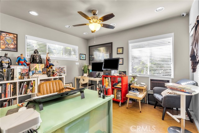 Detail Gallery Image 24 of 29 For 5425 Halbrent, Sherman Oaks,  CA 91411 - 3 Beds | 2 Baths