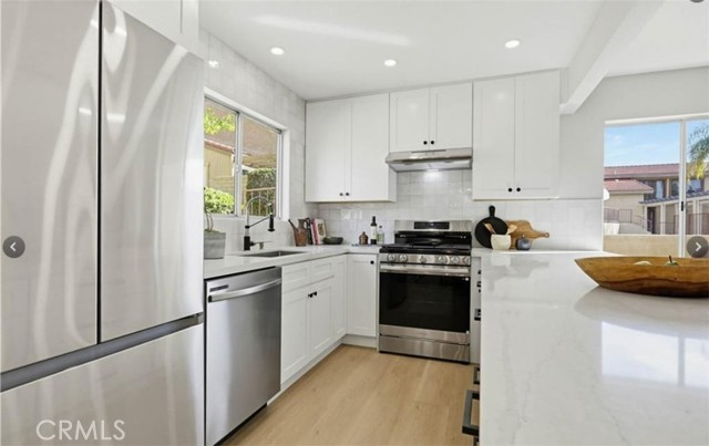 Detail Gallery Image 5 of 17 For 2708 via Colina, Fullerton,  CA 92835 - 3 Beds | 2/1 Baths