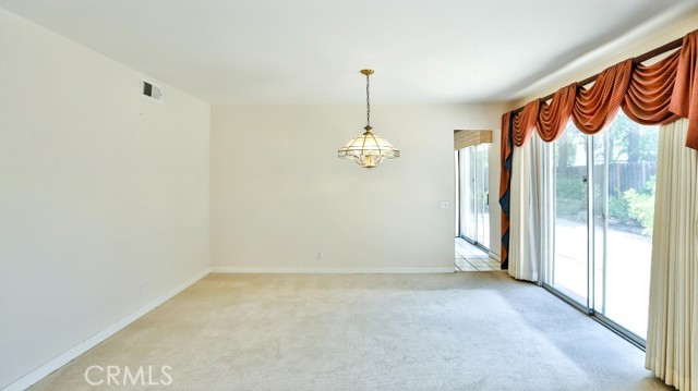 Detail Gallery Image 11 of 29 For 5714 Alder Ridge Dr, La Canada Flintridge,  CA 91011 - 4 Beds | 3 Baths