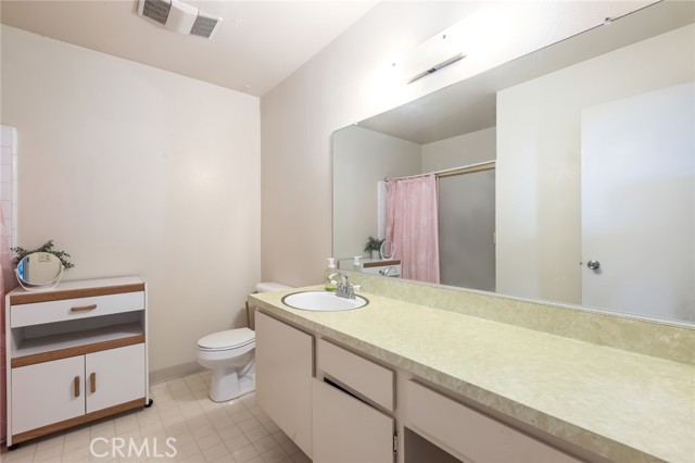 Detail Gallery Image 23 of 28 For 911 N Kings Rd #310,  West Hollywood,  CA 90069 - 2 Beds | 2 Baths