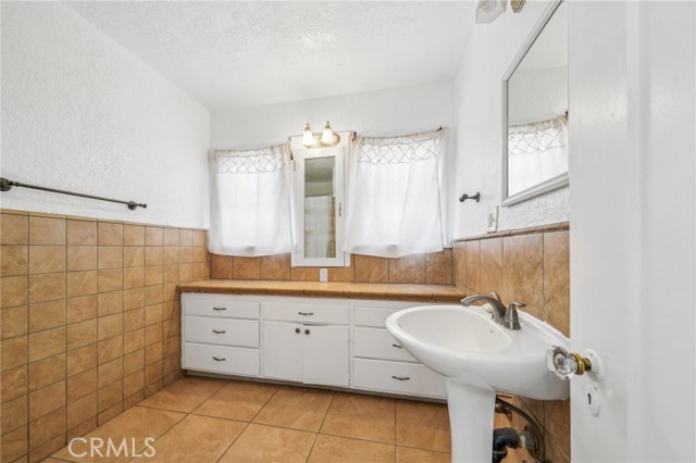 3098 N Arrowhead Avenue, San Bernardino CA: https://media.crmls.org/medias/b2e1e8e7-fdbd-4e8c-a359-44a1e8eedf40.jpg
