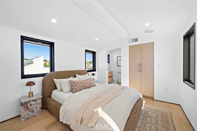 Detail Gallery Image 28 of 54 For 612 1/2 Begonia, Corona Del Mar,  CA 92625 - 2 Beds | 2/1 Baths