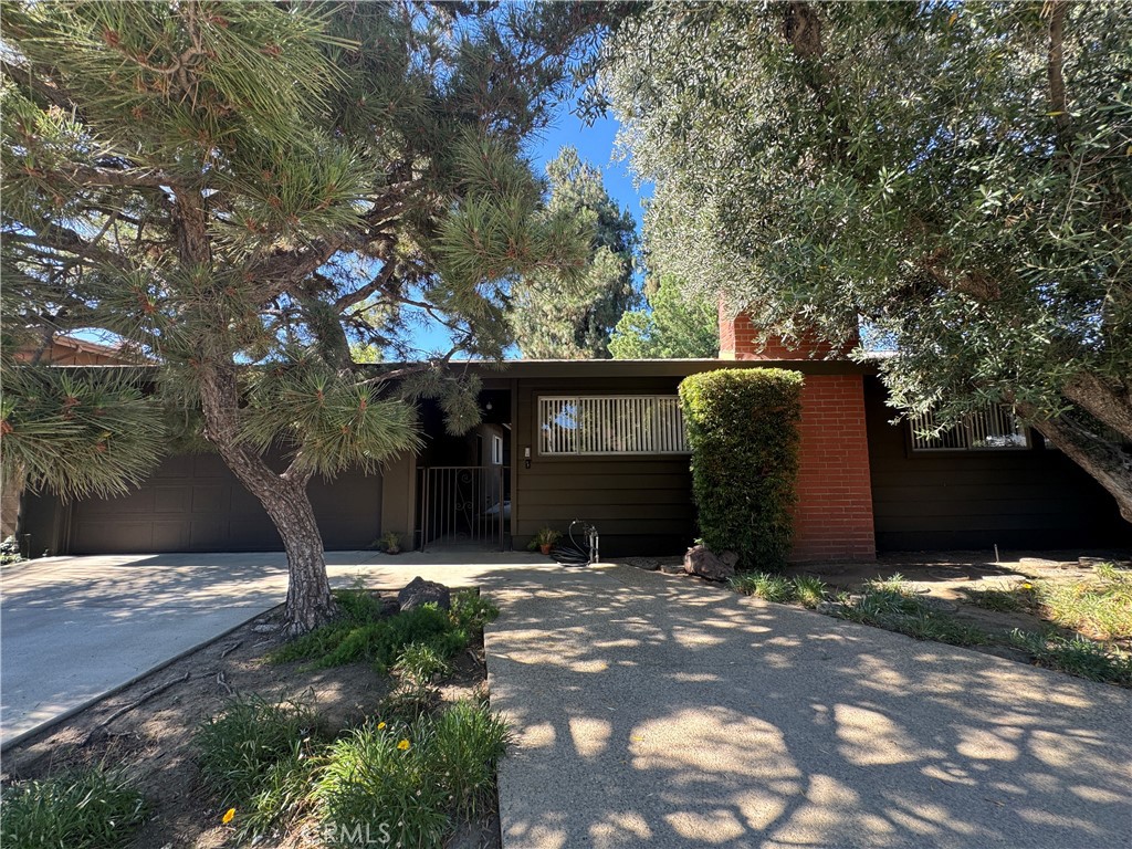 15929 Sunburst Street