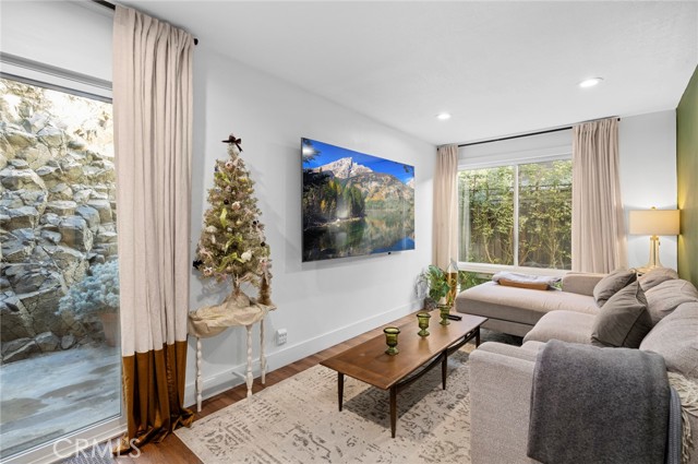 12276 Circula Panorama, North Tustin CA: https://media.crmls.org/medias/b2e3e9e4-ca2d-4abd-a782-63d648a67d58.jpg