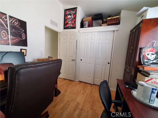 Detail Gallery Image 16 of 22 For 20042 Canyon View Dr #74,  Canyon Country,  CA 91351 - 3 Beds | 2 Baths