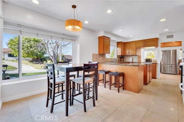 Image 25 of 61 For 4 Silverleaf