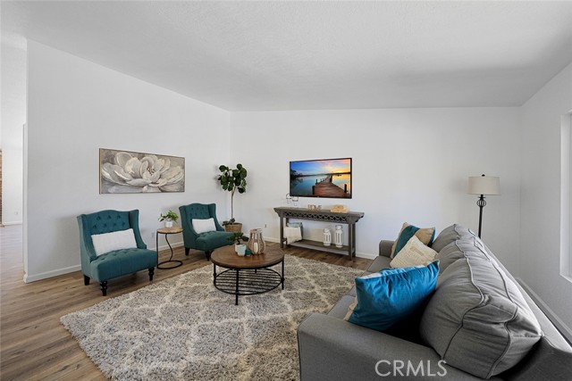 Detail Gallery Image 6 of 26 For 917 Renee, Redlands,  CA 92374 - 3 Beds | 2 Baths