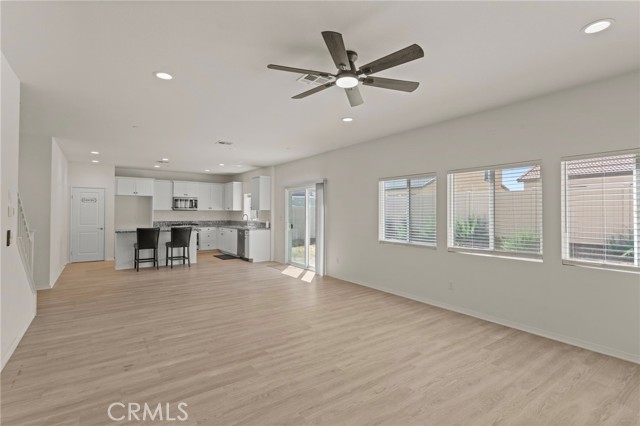 539 Hydrangea Street, Hemet CA: https://media.crmls.org/medias/b2e6f926-21d9-4189-9456-065c3e240653.jpg