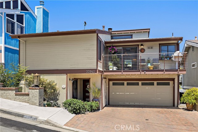 33942 Pequito Drive, Dana Point CA: https://media.crmls.org/medias/b2e8815b-b9d0-4bd2-9189-2e9f8fc8df9f.jpg