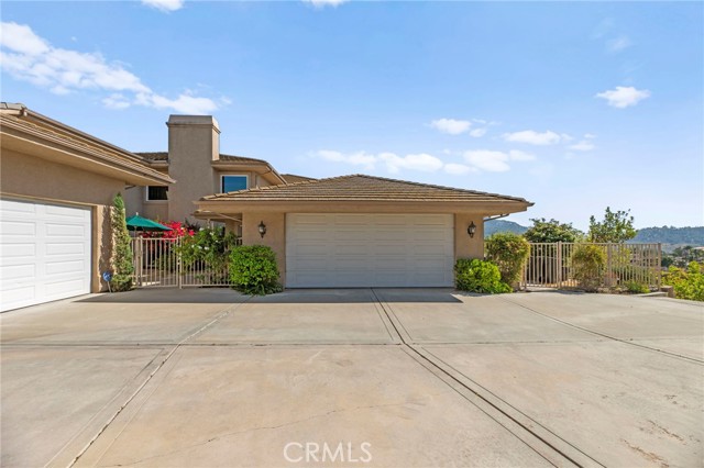 43845 Calle De Velardo, Temecula CA: https://media.crmls.org/medias/b2e89c3a-8543-4603-90c8-09a76c8cf21a.jpg
