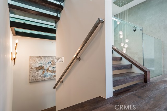 1635 Palm Drive, Hermosa Beach, California 90254, 4 Bedrooms Bedrooms, ,3 BathroomsBathrooms,Residential,Sold,Palm,SB17135203