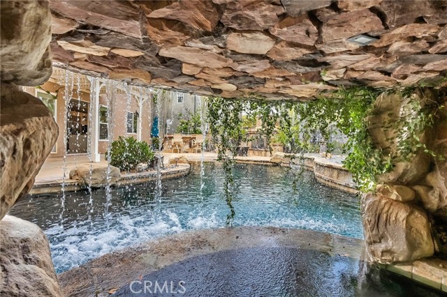 Detail Gallery Image 55 of 72 For 24274 Reyes Adobe Way, Valencia,  CA 91354 - 5 Beds | 4/1 Baths