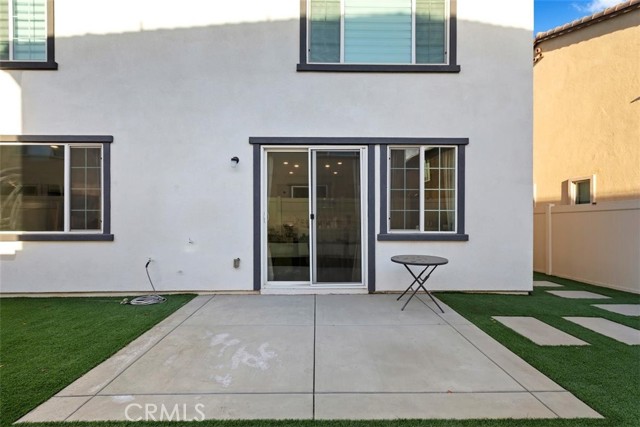 2275 Melogold Way, Corona CA: https://media.crmls.org/medias/b2e986fd-db0b-4b9c-b31f-86b785e1fece.jpg