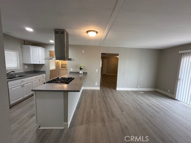 Detail Gallery Image 13 of 21 For 881 N. Lake Street, Hemet,  CA 92544 - 3 Beds | 2 Baths