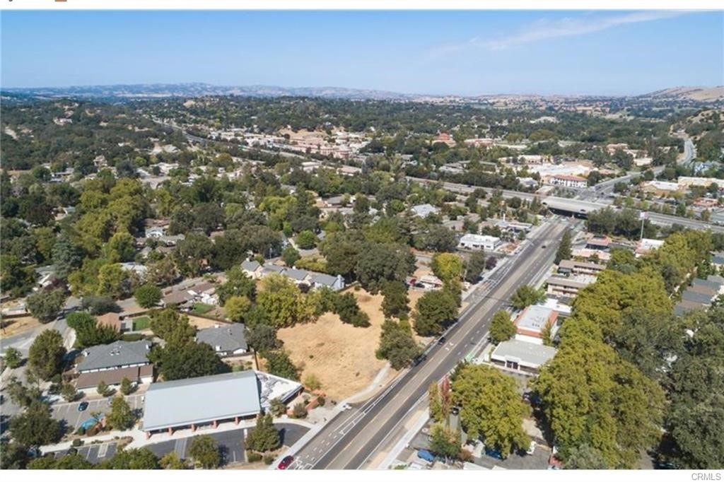 6600 Morro Road, Atascadero, California 93422, ,Commercial Lease,For Rent,6600 Morro Road,CRNS24057999