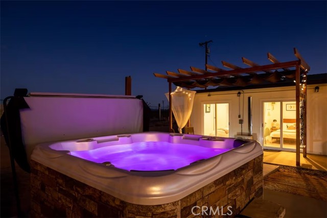 71522 Winters Road, 29 Palms CA: https://media.crmls.org/medias/b2ea432b-ab70-4db1-93b4-2cd50a740db9.jpg