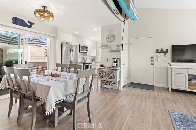 Detail Gallery Image 4 of 25 For 34034 Selva Rd #103,  Dana Point,  CA 92629 - 2 Beds | 2 Baths