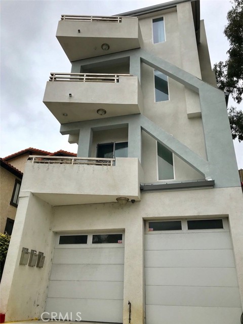 MLS# OC23024949