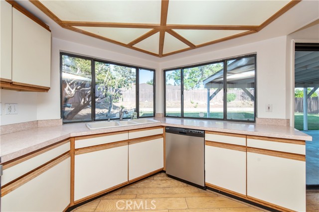 Detail Gallery Image 14 of 36 For 814 N Del Sol Ln, Diamond Bar,  CA 91765 - 4 Beds | 3 Baths