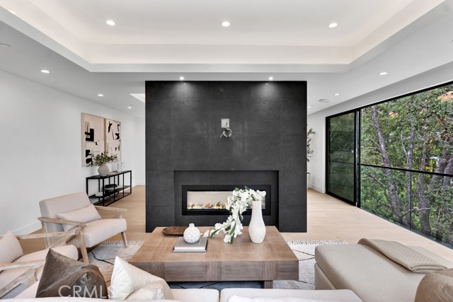 14899 Round Valley, Sherman Oaks CA: https://media.crmls.org/medias/b2ec9806-e0a4-4b64-a4e1-608b11781aba.jpg