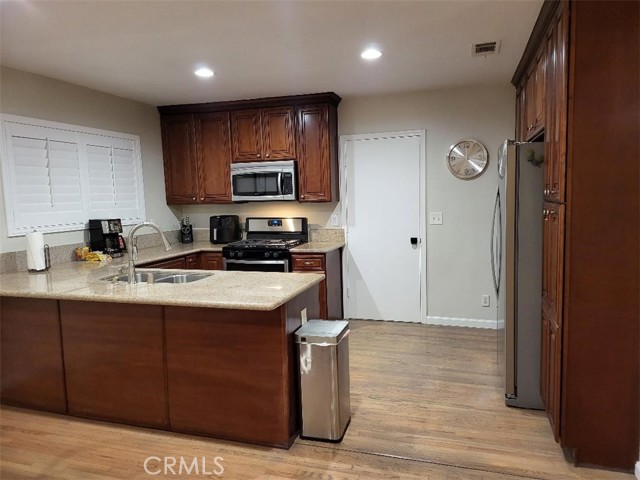 Front Image Thumbnail for CRDW26177951
