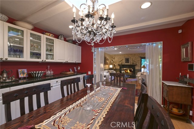 Detail Gallery Image 23 of 54 For 23421 Aetna St, Woodland Hills,  CA 91367 - 3 Beds | 2/1 Baths