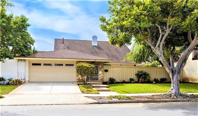 1083 Santa Rosa Ave, Costa Mesa, CA 92626