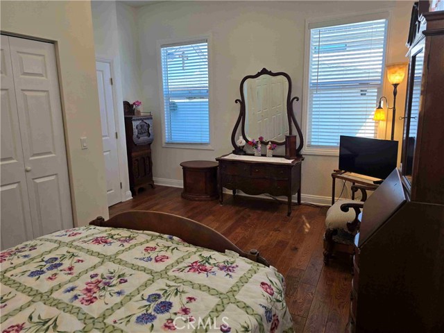 Detail Gallery Image 3 of 11 For 4309 N Country Club Ln, Long Beach,  CA 90807 - 1 Beds | 1 Baths