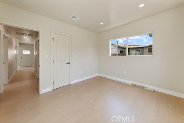 11210 Oak Street, El Monte CA: https://media.crmls.org/medias/b2f01e29-bb00-4668-86c2-a168a94579f4.jpg