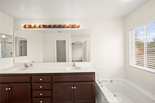 43144 Teramo Street, Temecula CA: https://media.crmls.org/medias/b2f03644-5e9d-433f-a59d-c7fd141dc631.jpg