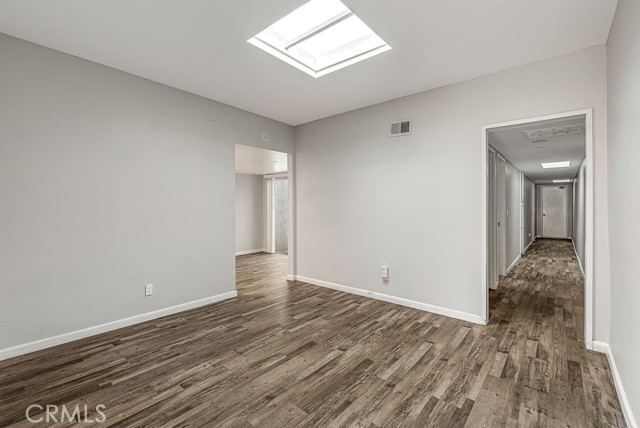 Detail Gallery Image 7 of 22 For 16465 Green Tree, Victorville,  CA 92395 - 2 Beds | 2 Baths