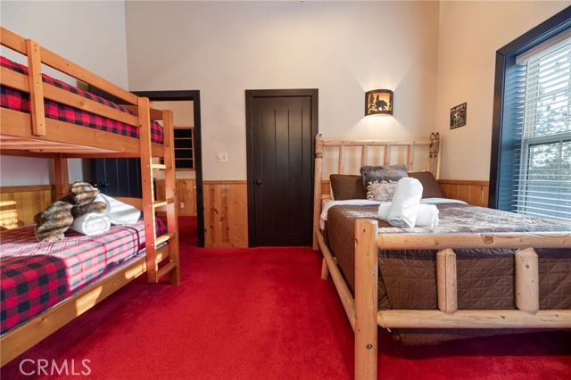 505 Barrett Way, Big Bear City CA: https://media.crmls.org/medias/b2f0e112-995a-4f46-9c97-1d9a8f70a1d9.jpg