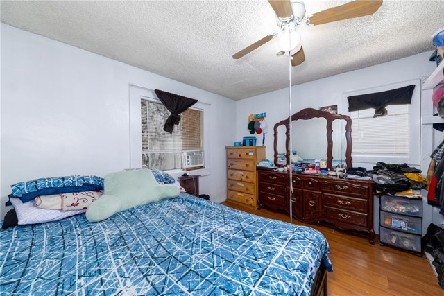 Detail Gallery Image 9 of 25 For 1684 E Martin Luther King Jr Bld, Los Angeles,  CA 90011 - 5 Beds | 2 Baths