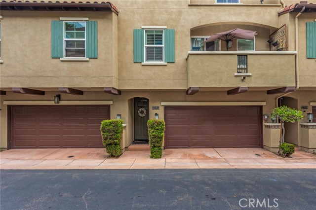 Detail Gallery Image 2 of 28 For 2241 Indus Way, San Marcos,  CA 92078 - 2 Beds | 2/1 Baths