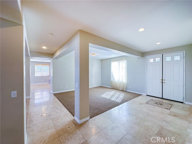 Detail Gallery Image 8 of 59 For 5121 Vista Dr, Palmdale,  CA 93551 - 4 Beds | 4 Baths