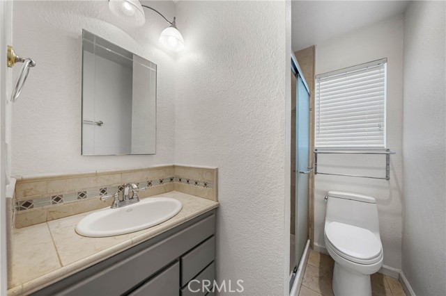 7762 Cora Drive, Lucerne CA: https://media.crmls.org/medias/b2f275a1-7cb8-41bf-a9fa-693093d2ecd2.jpg