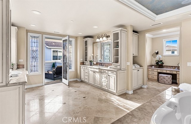 Detail Gallery Image 53 of 75 For 26012 Horseshoe Cr, Laguna Hills,  CA 92653 - 5 Beds | 5/1 Baths